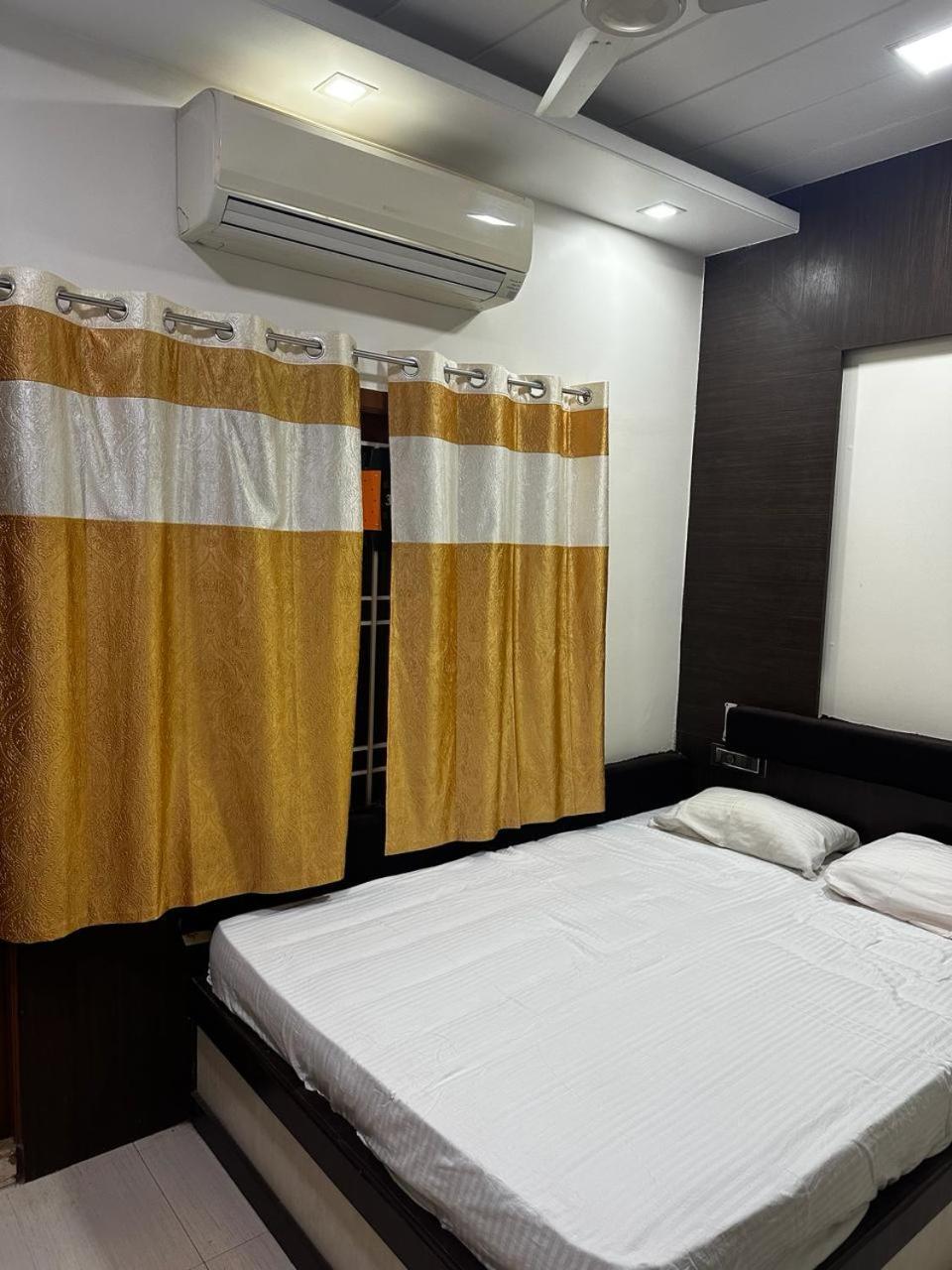 Temple View Home Stay Tiruvannamalai Ngoại thất bức ảnh