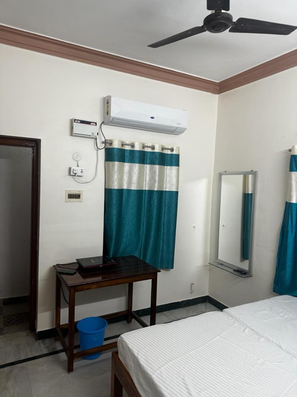Temple View Home Stay Tiruvannamalai Ngoại thất bức ảnh