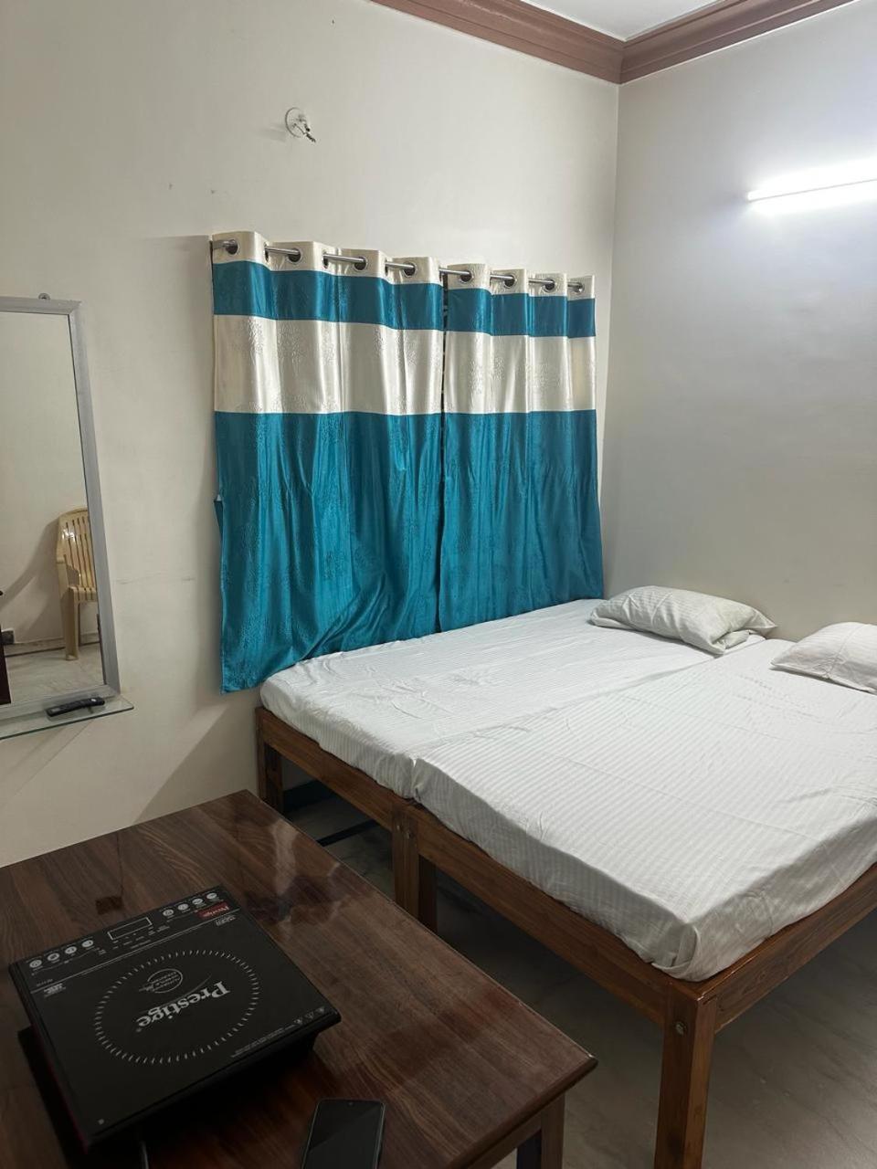 Temple View Home Stay Tiruvannamalai Ngoại thất bức ảnh
