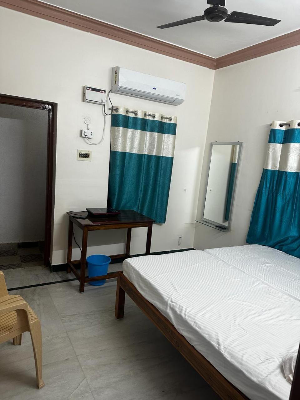 Temple View Home Stay Tiruvannamalai Ngoại thất bức ảnh