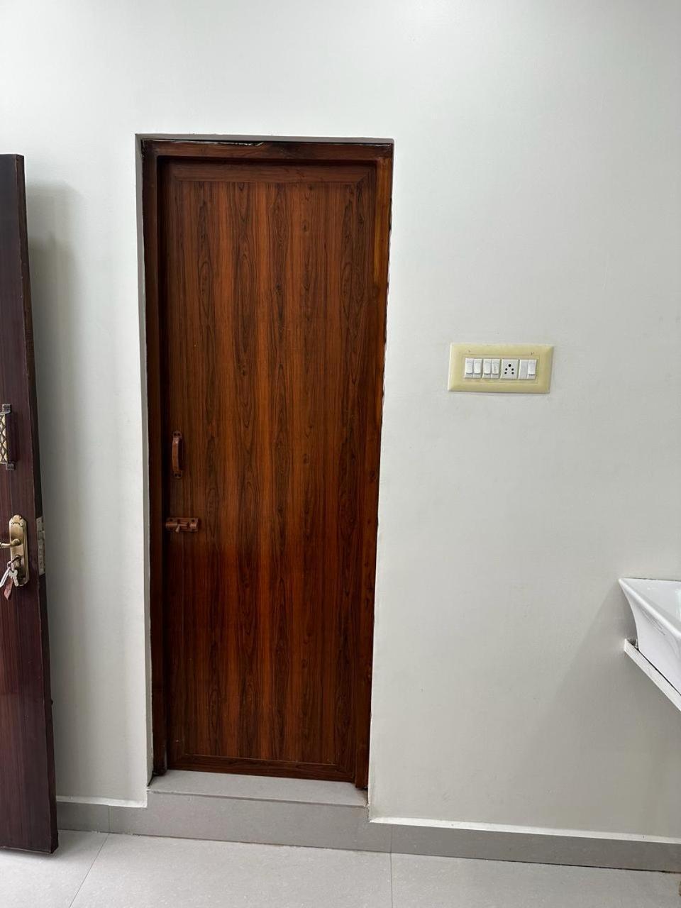 Temple View Home Stay Tiruvannamalai Ngoại thất bức ảnh
