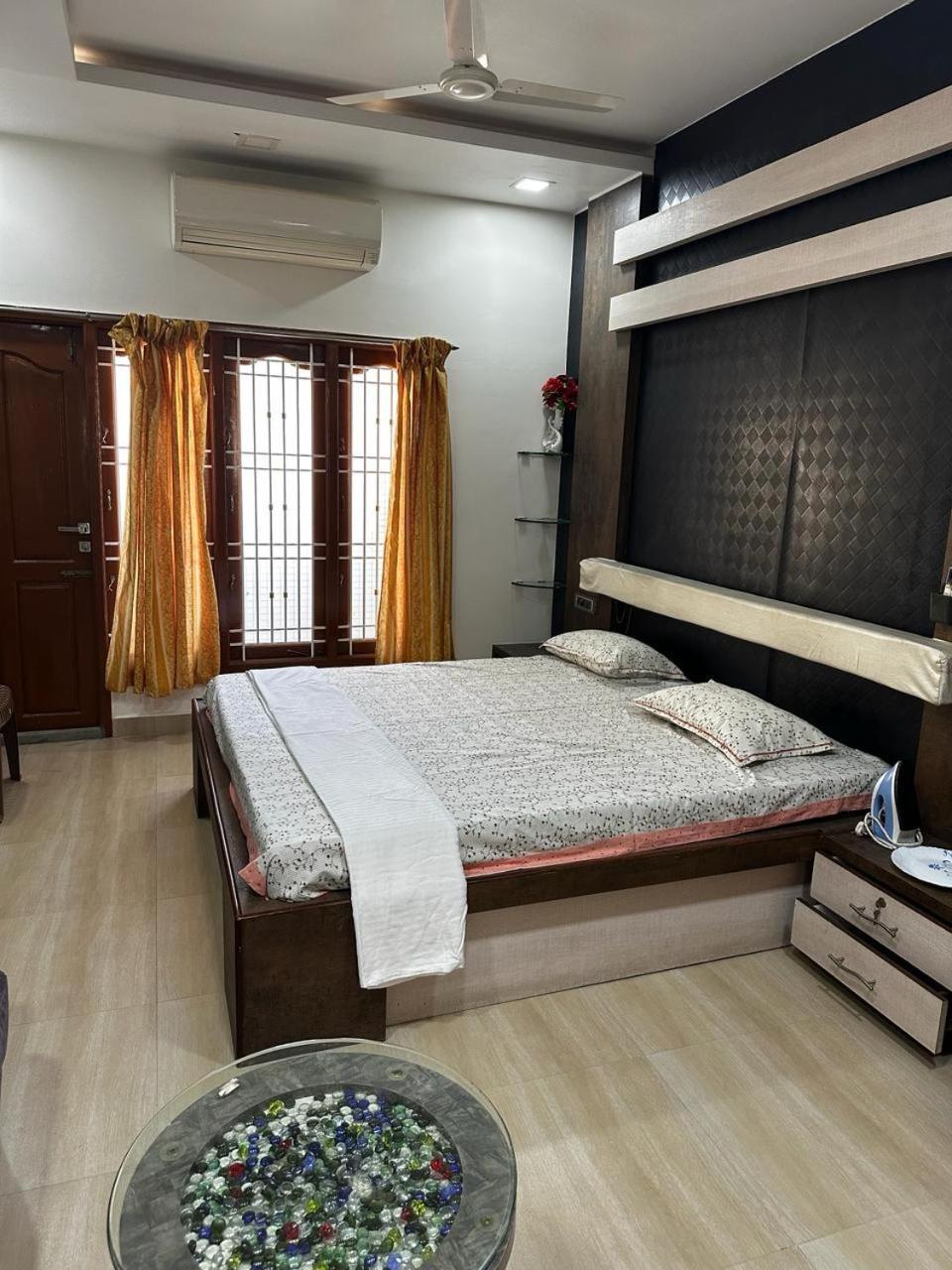 Temple View Home Stay Tiruvannamalai Ngoại thất bức ảnh